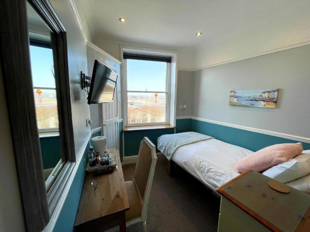 Bayliss Hall Guesthouse Веймут Екстер'єр фото