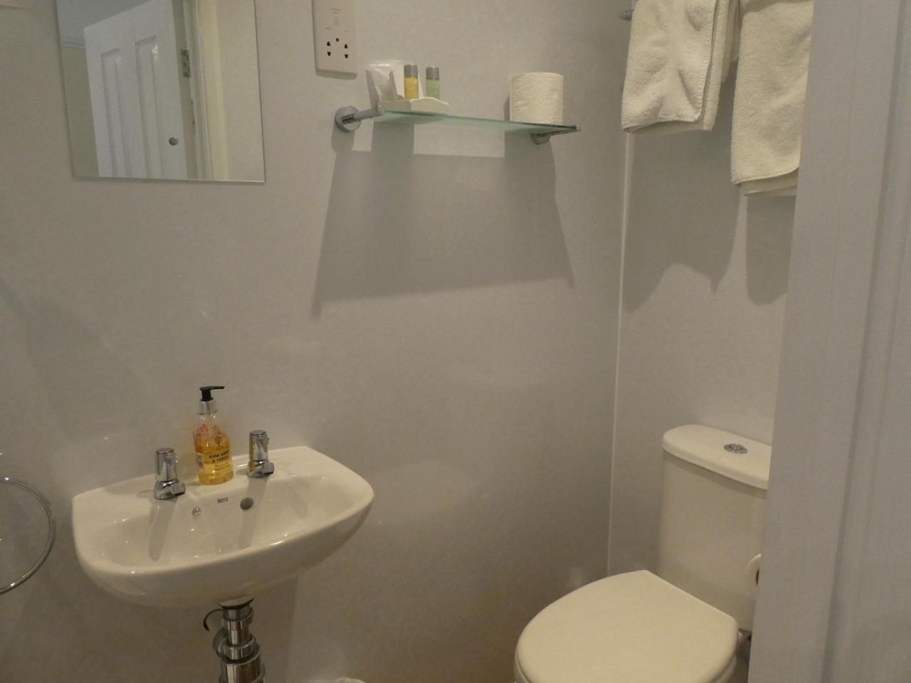 Bayliss Hall Guesthouse Веймут Екстер'єр фото